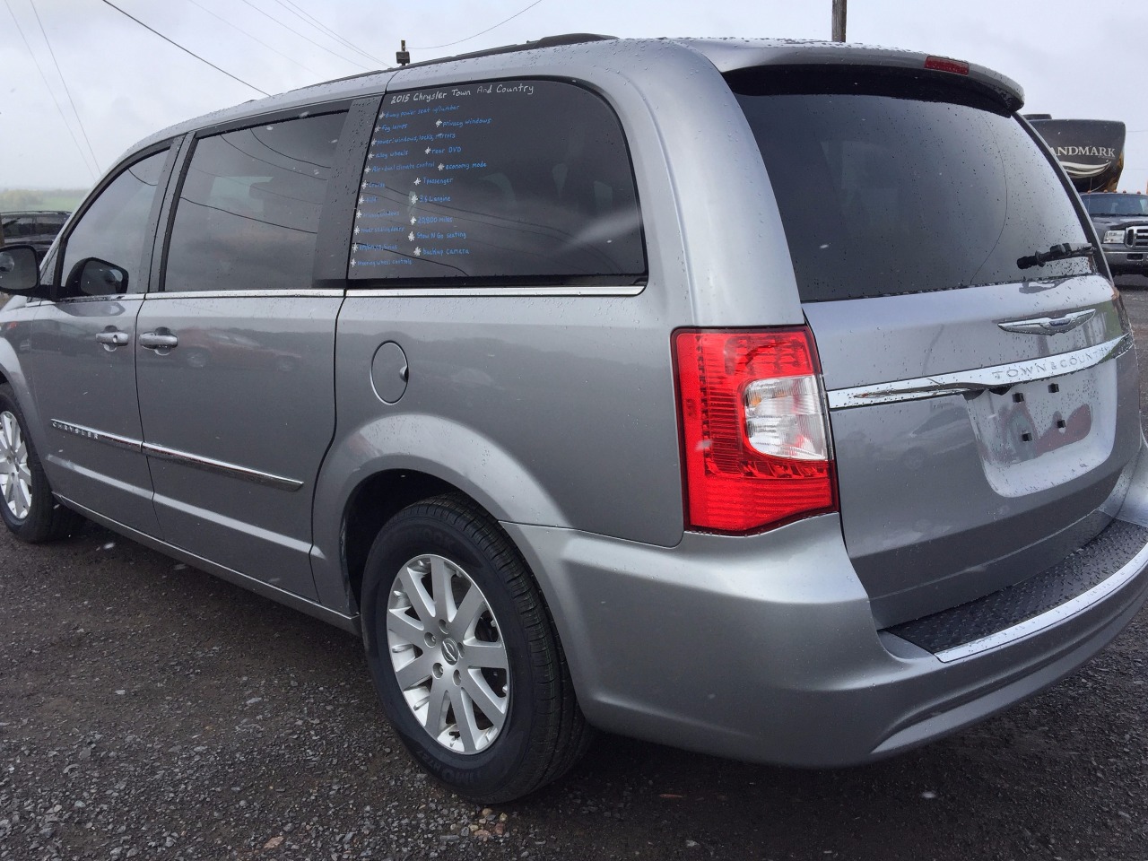 2015 Chrysler Town and Country Bellers Auto